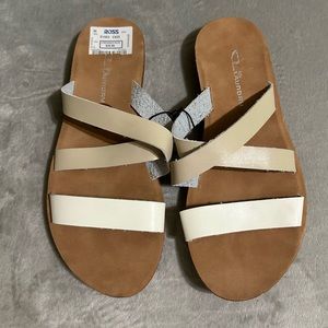 NWT CL by Laundry Sandals